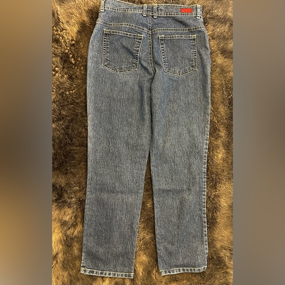 Gloria Vanderbilt Jeans - Picture 2 of 2